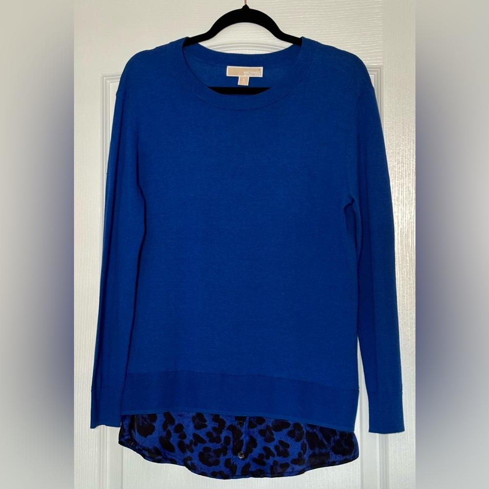 MICHAEL Michael Kors Blue Sweater with Leopard Print